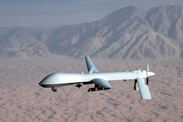 MQ-1 Predator (с англ. — «Хищник») — американский многоцелевой беспилотный летательный аппарат производства General Atomics Aeronautical Systems.