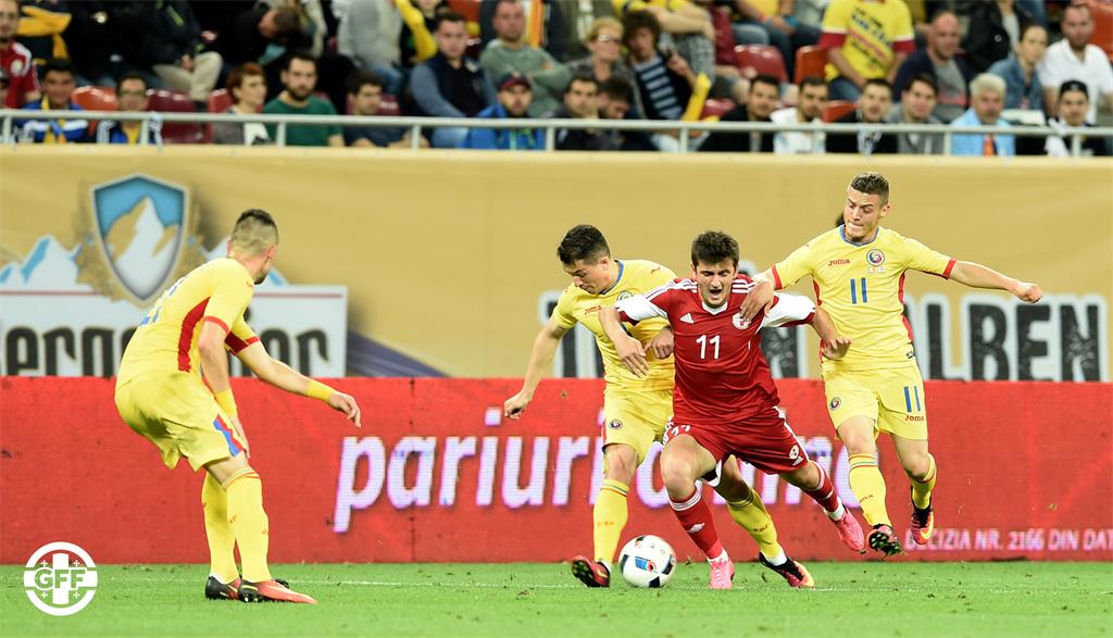 Сборная Румынии по футболу обыграла команду Грузии