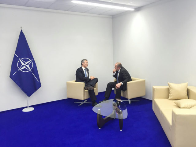 Президент Грузии и генсек НАТО Йенс Столтенберг провели встречу «один на один».