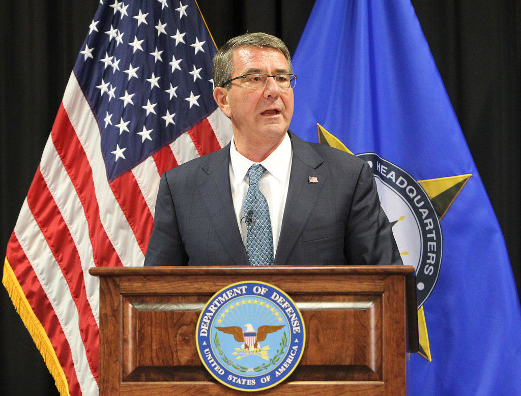 Министр обороны США Эштон Картер