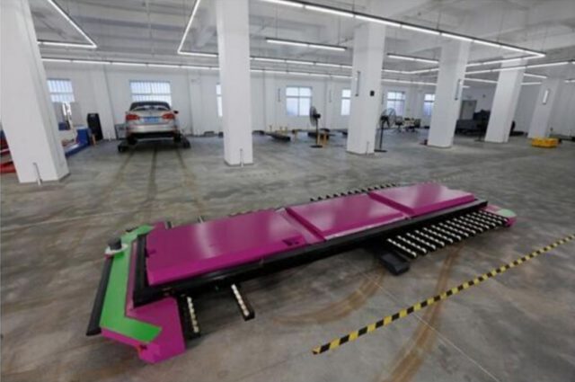 В Китае создали робота-парковщика