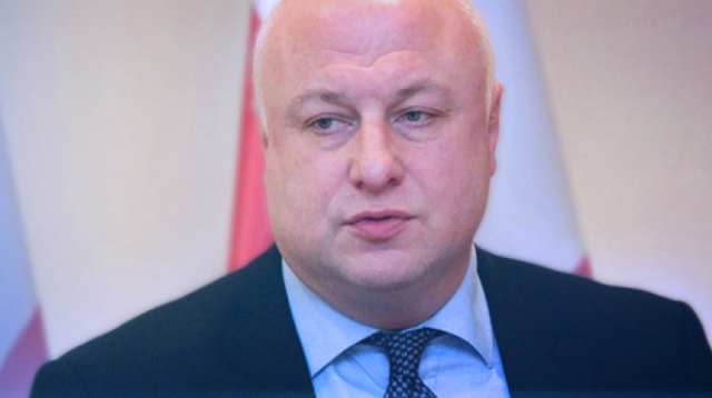 Тон в отношении России должен быть ужесточен