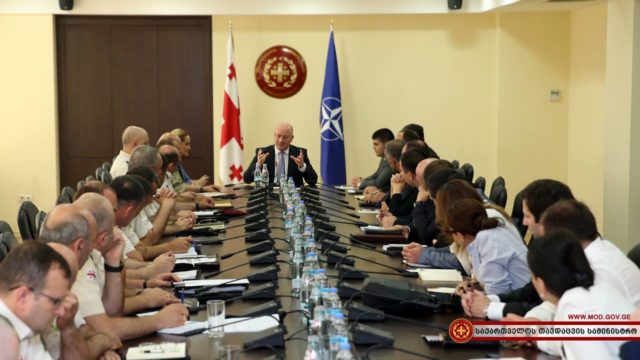 Министр обороны Грузии Леван Изория начинает реорганизацию своего ведомства