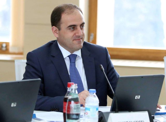 Давид Нарманиа