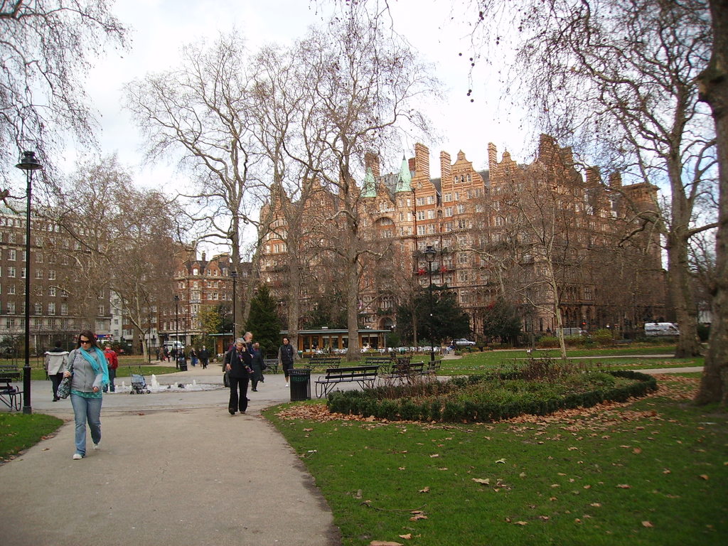 Нападение в центре Лондона - есть один погибший, несколько человек ранены