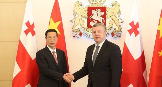 В Грузии появится грузино-китайское предприятие по пошиву курток