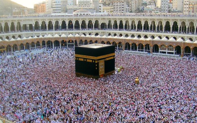 Президент Грузии поздравил грузинских мусульман c праздником Курбан-байрам