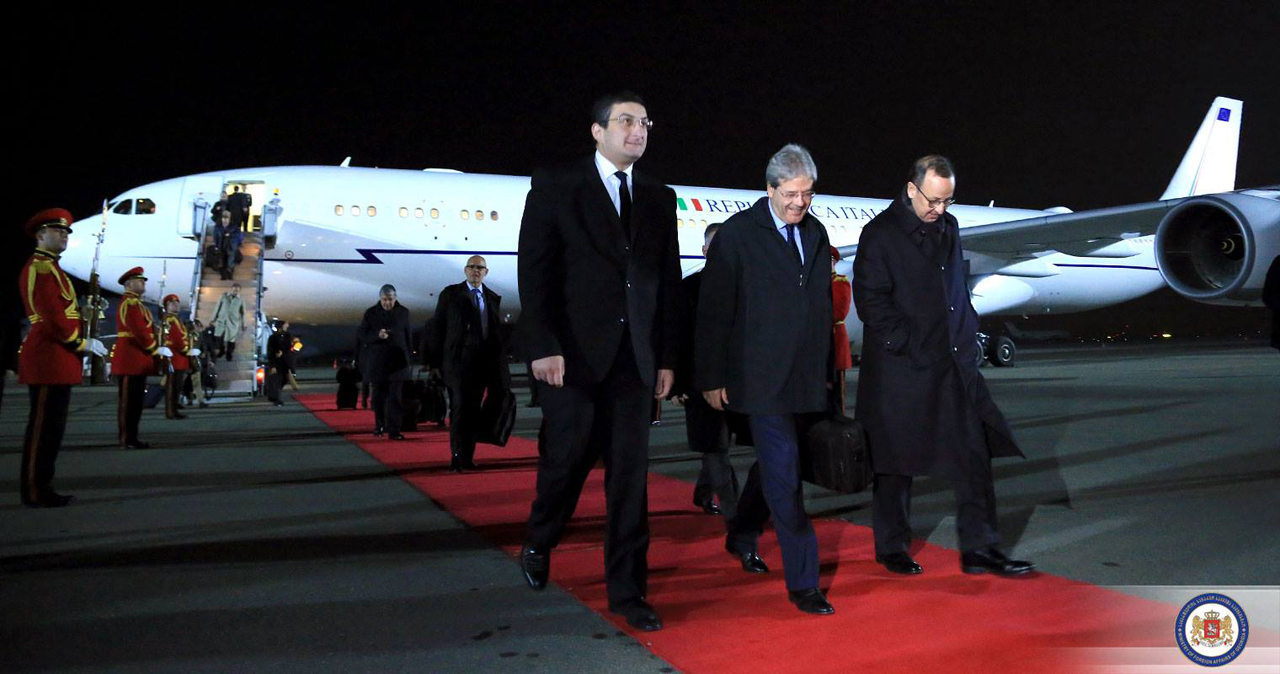 В Тбилиси прибыл министр иностранных дел Италии