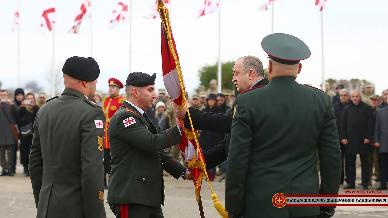 Состоялась праздничная церемония передачи полномочий новому главе Генштаба Вооруженных сил Грузии