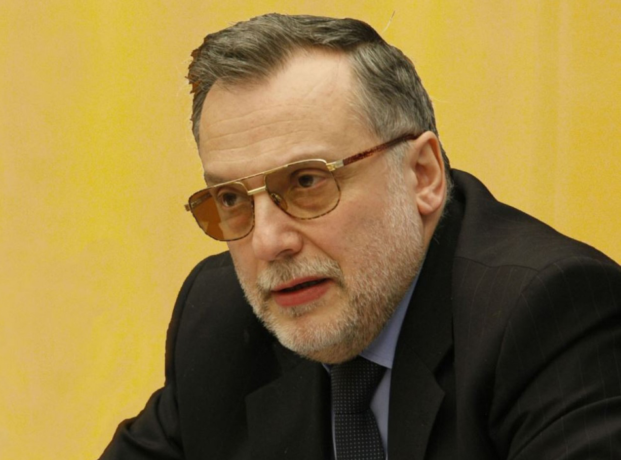 Несогласованный и неуточненный «план дедолларизации» имеет непосредственную связь с падением курса лари