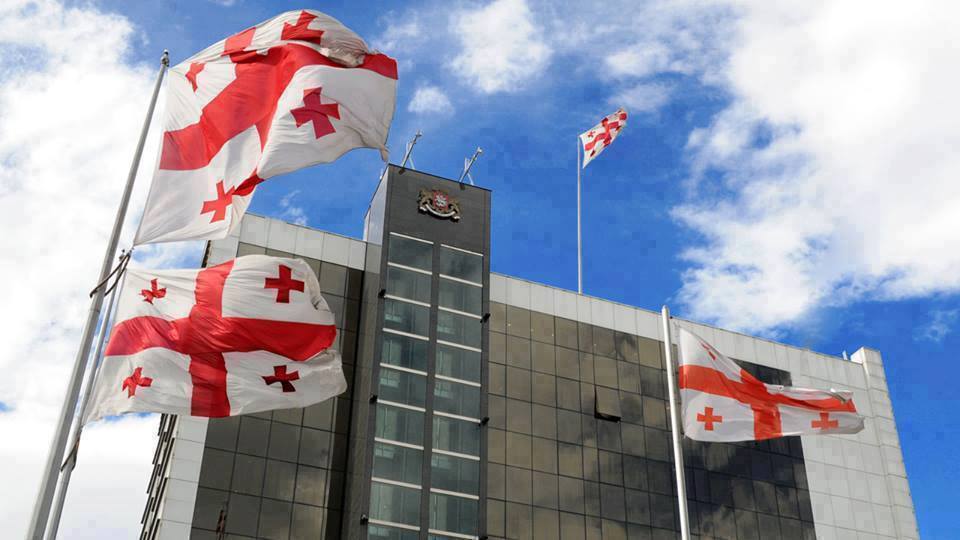 В министерстве обороны Грузии уволены 2250 человек