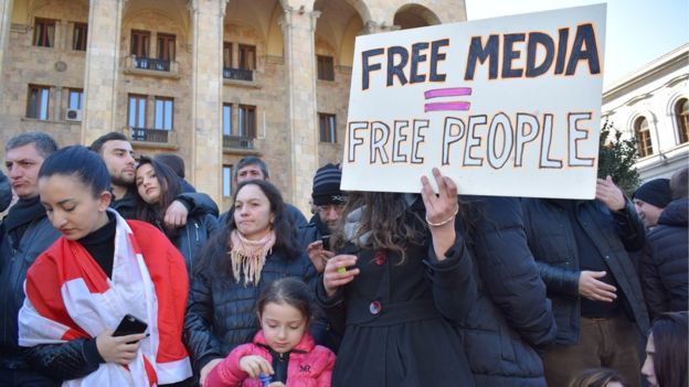 Акция в поддержку «Рустави 2» в центре внимания зарубежных СМИ