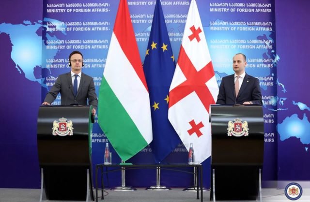 Россия обязана соблюдать принципы международного права