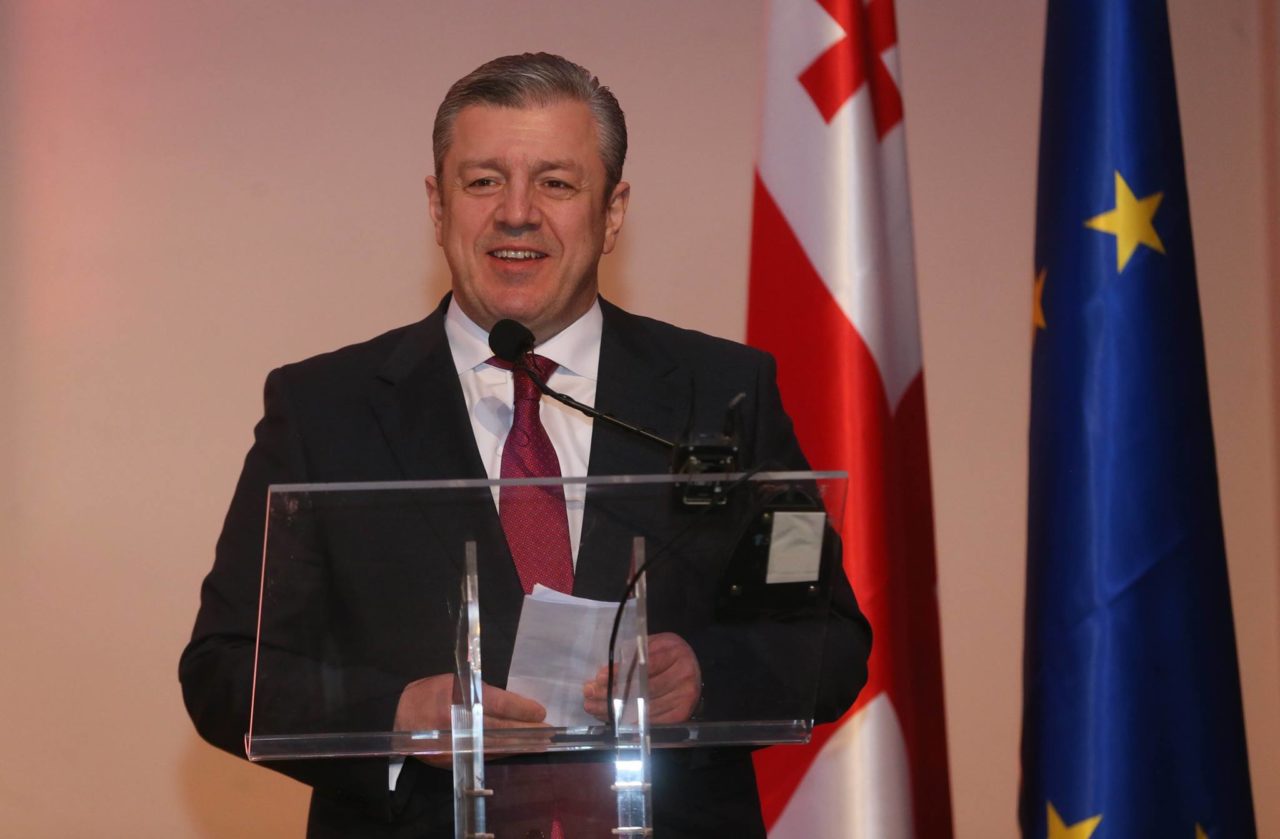 Премьер-министр Грузии первый воспользовался безвизовым режимом с ЕС