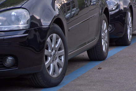 Житель Цюриха припарковался не идеально — оштрафовали на 1250 франков