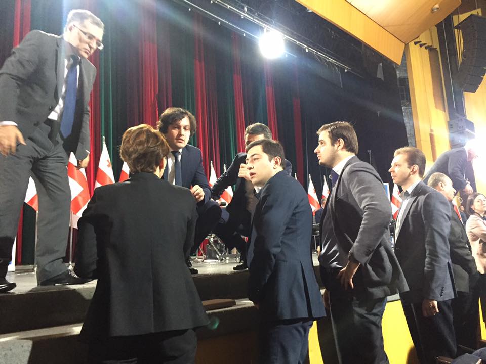 Обсуждение проекта изменений в Конституцию Грузии в Тбилиси не состоялось