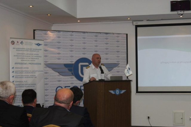 Авиационный университет Грузии впервые начнет техническую подготовку пилотов вертолетов и авиатехников