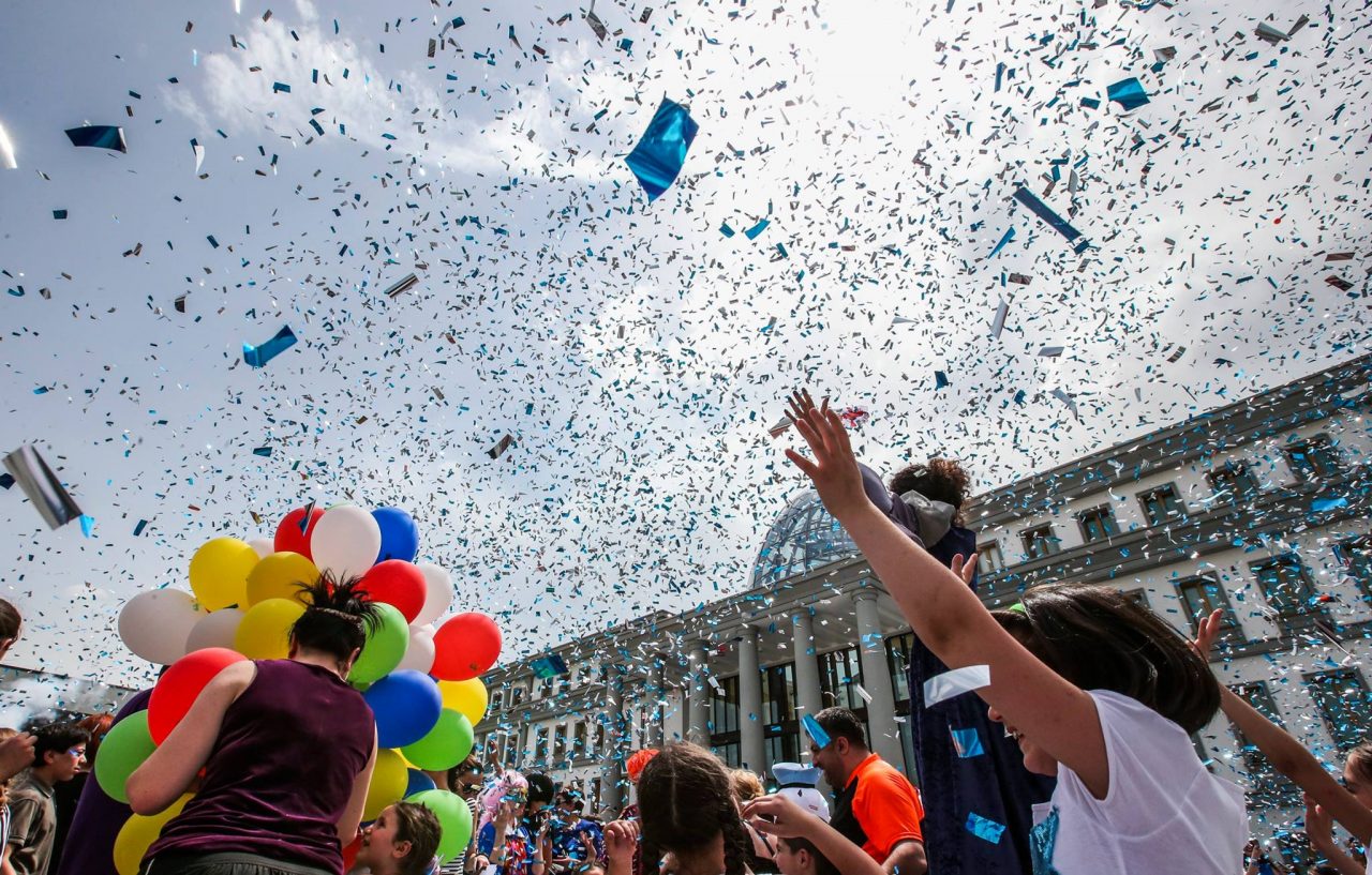 Президент Грузии поздравил юных жителей Грузии с днем защиты детей