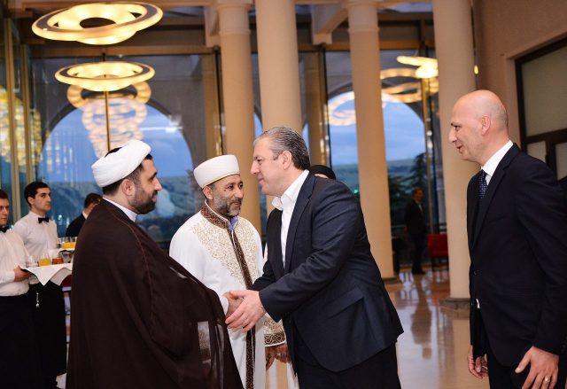 Премьер-министр Грузии поздравил мусульман страны с праздником Ураза-байрам