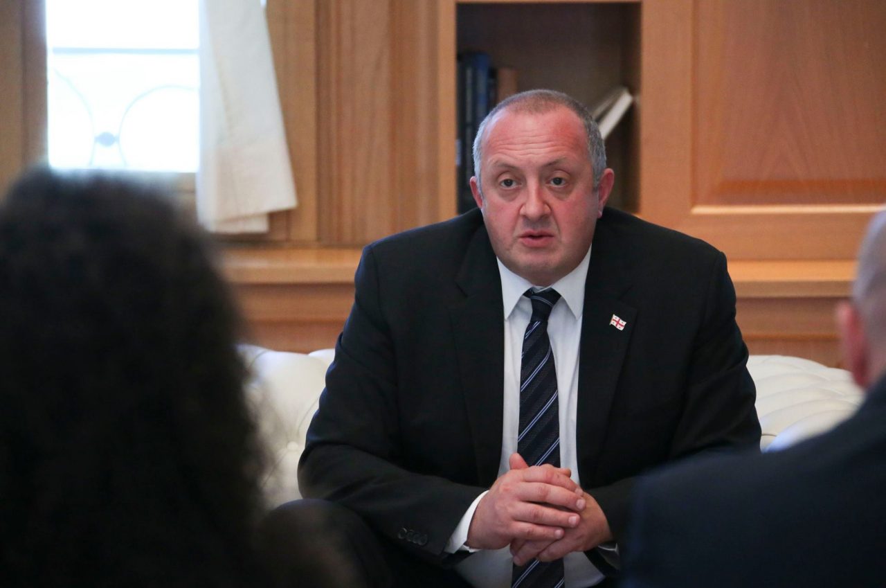 Президент Грузии встретился с супругой оппозиционного журналиста Афгана Мухтарлы