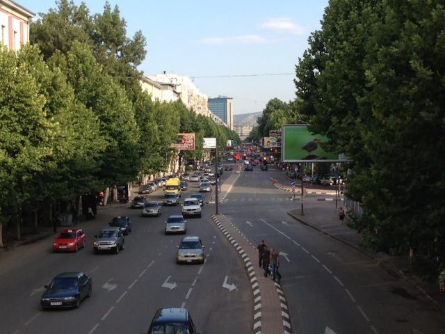 В Тбилиси движение транспорта на улице Пекина и прилегающих улицах изменится из-за ремонтных работ