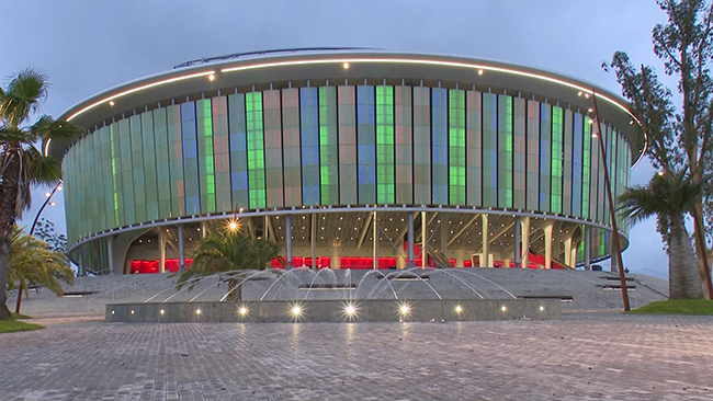 В Грузии у концертного зала Black Sea Arena открылся музыкальный фонтан площадью 1300 квадратных метров