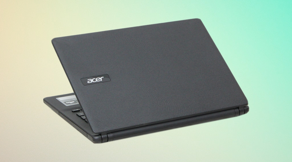 В Грузии первоклассники получат в подарок компьютеры фирмы Acer