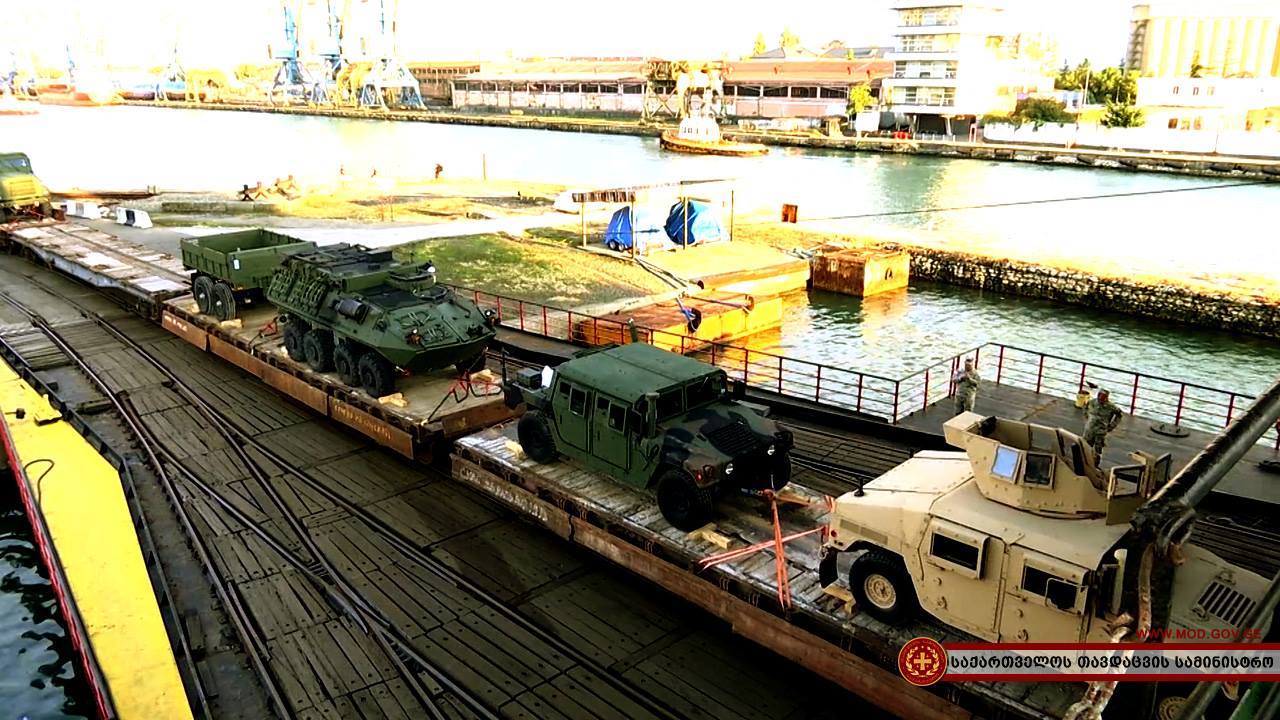 Американская бронетехника прибыла в Грузию для участия в учениях Agile Spirit 2017