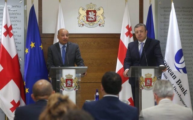 Президент Европейского банка реконструкции и развития находится с двухдневным визитом в Грузии