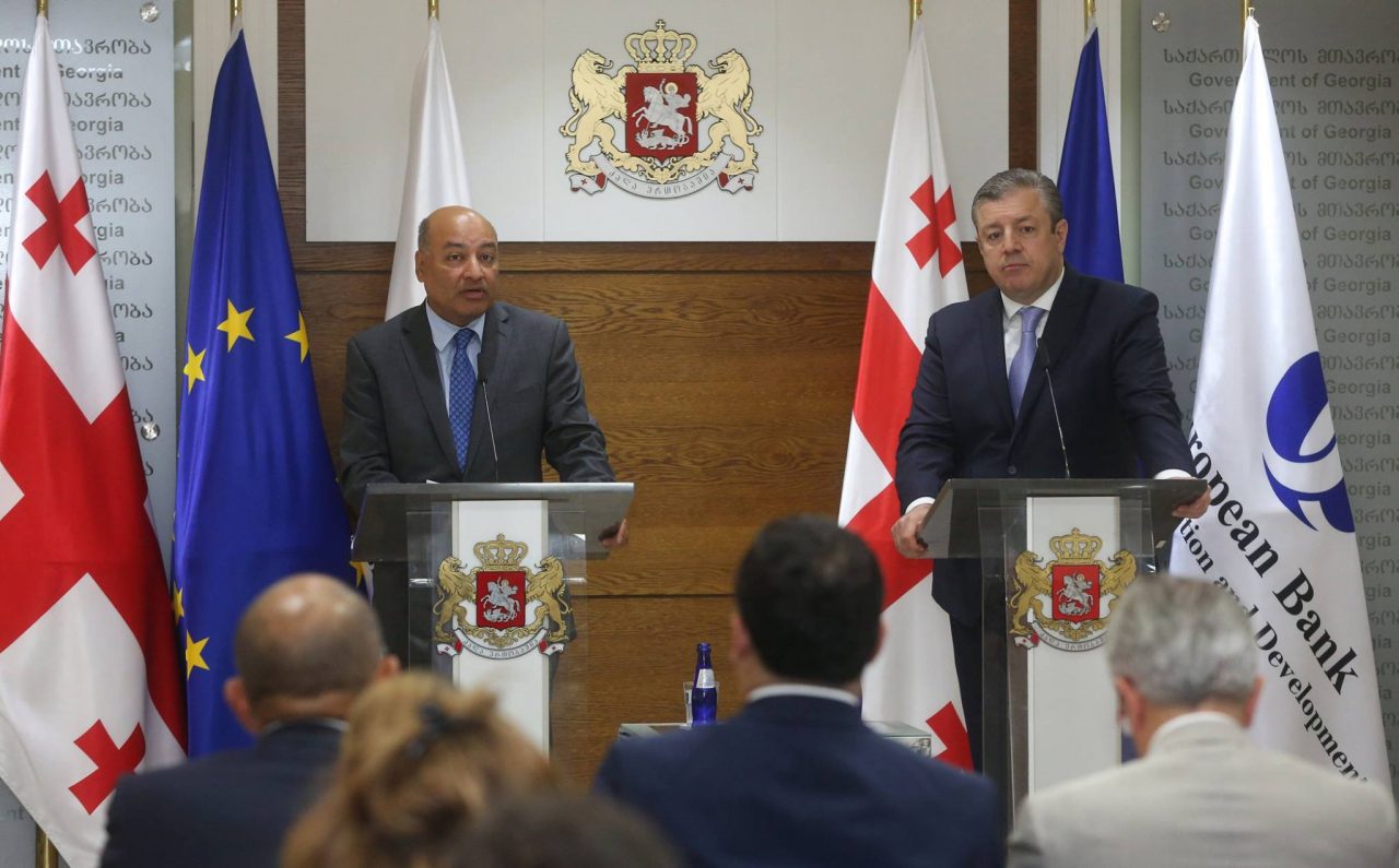 Президент Европейского банка реконструкции и развития находится с двухдневным визитом в Грузии