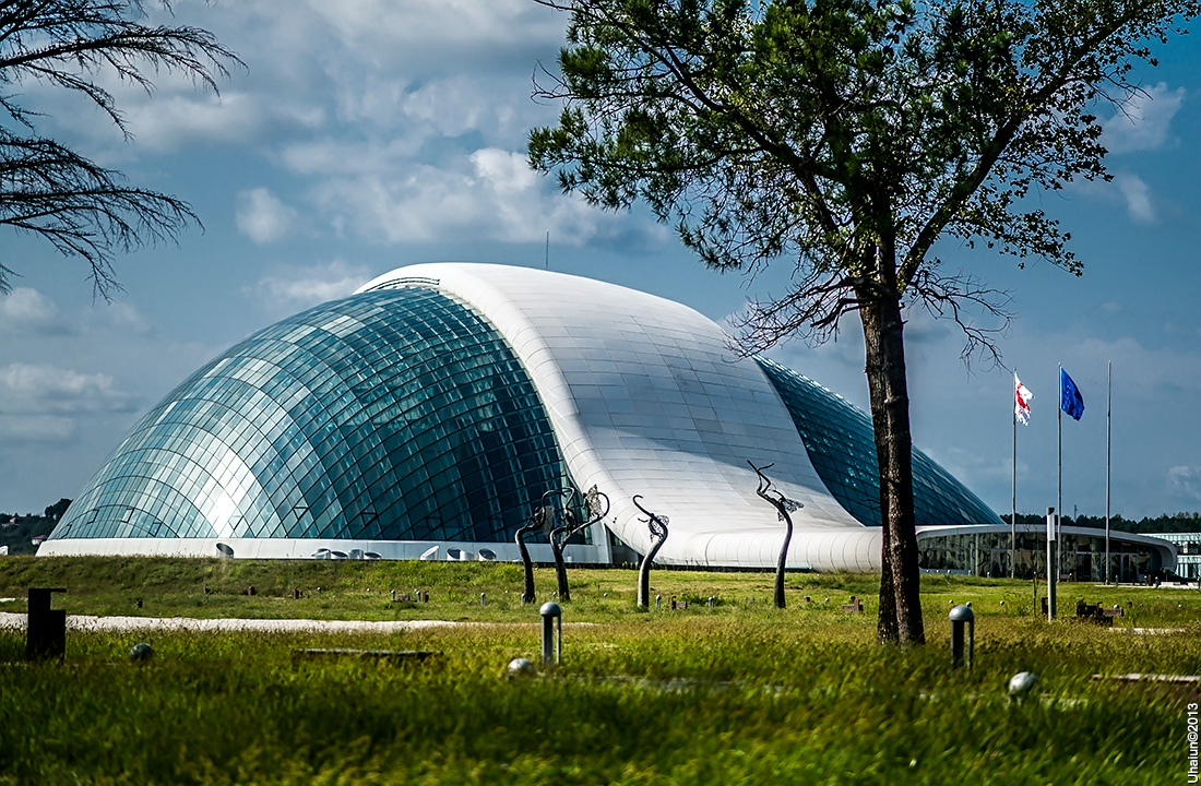 "Грузинская мечта" планирует капитальный ремонт здания парламента в Кутаиси