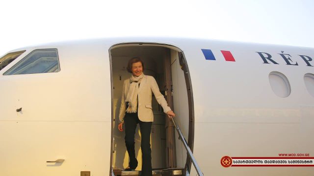 Министр обороны Франции Флоранс Парли совершила краткосрочный визит в Тбилиси