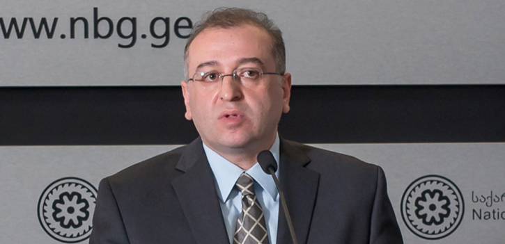 Национальный банк Грузии не делает комментариев в связи с падения курса лари