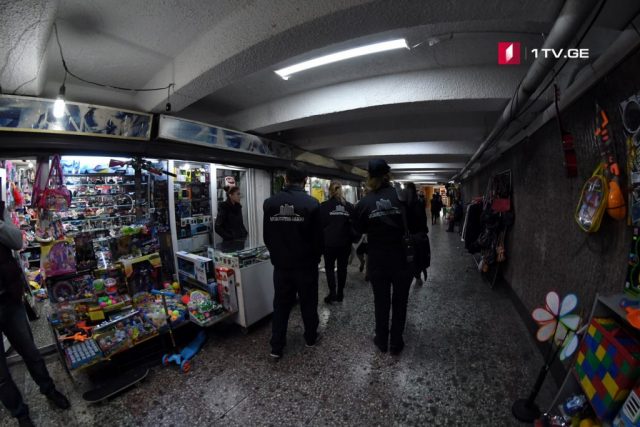 «Тбилсервис групп» попросила торговцев в подземных переходах расчистить территорию предназначенную для пешеходов