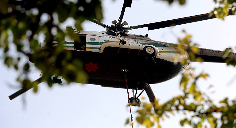 В Грузии с вертолета пограничной полиции были сброшены конфеты над школами пяти сел