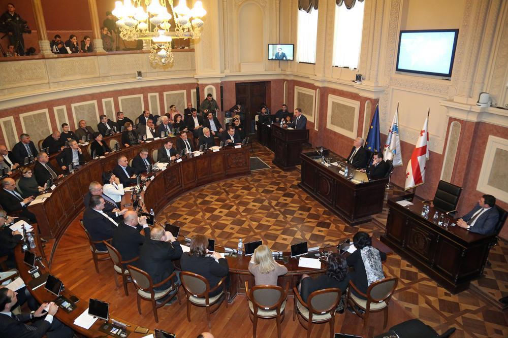 В Сакребуло Тбилиси утвердили поправки в бюджет столицы