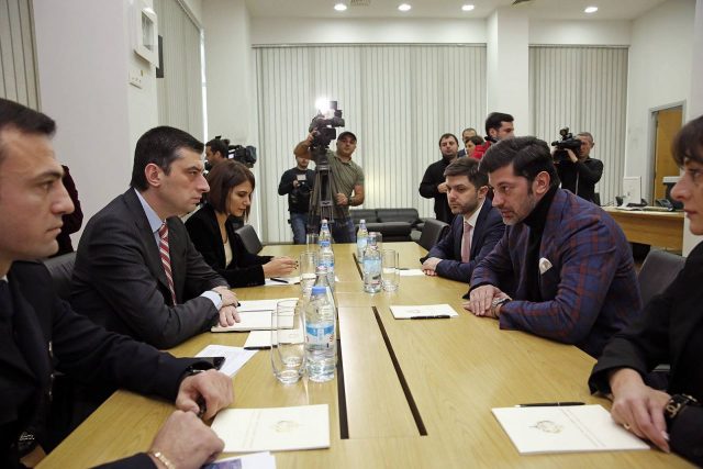 Мэрия Тбилиси занялась пробками на дорогах столицы