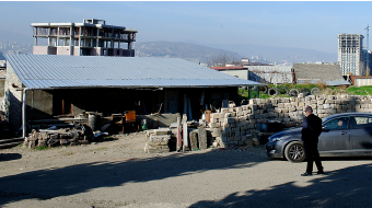 Мэрия Тбилиси обещает снести незаконно построенные здания