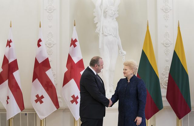 Президент Грузии прибыл с рабочим визитом в Литву
