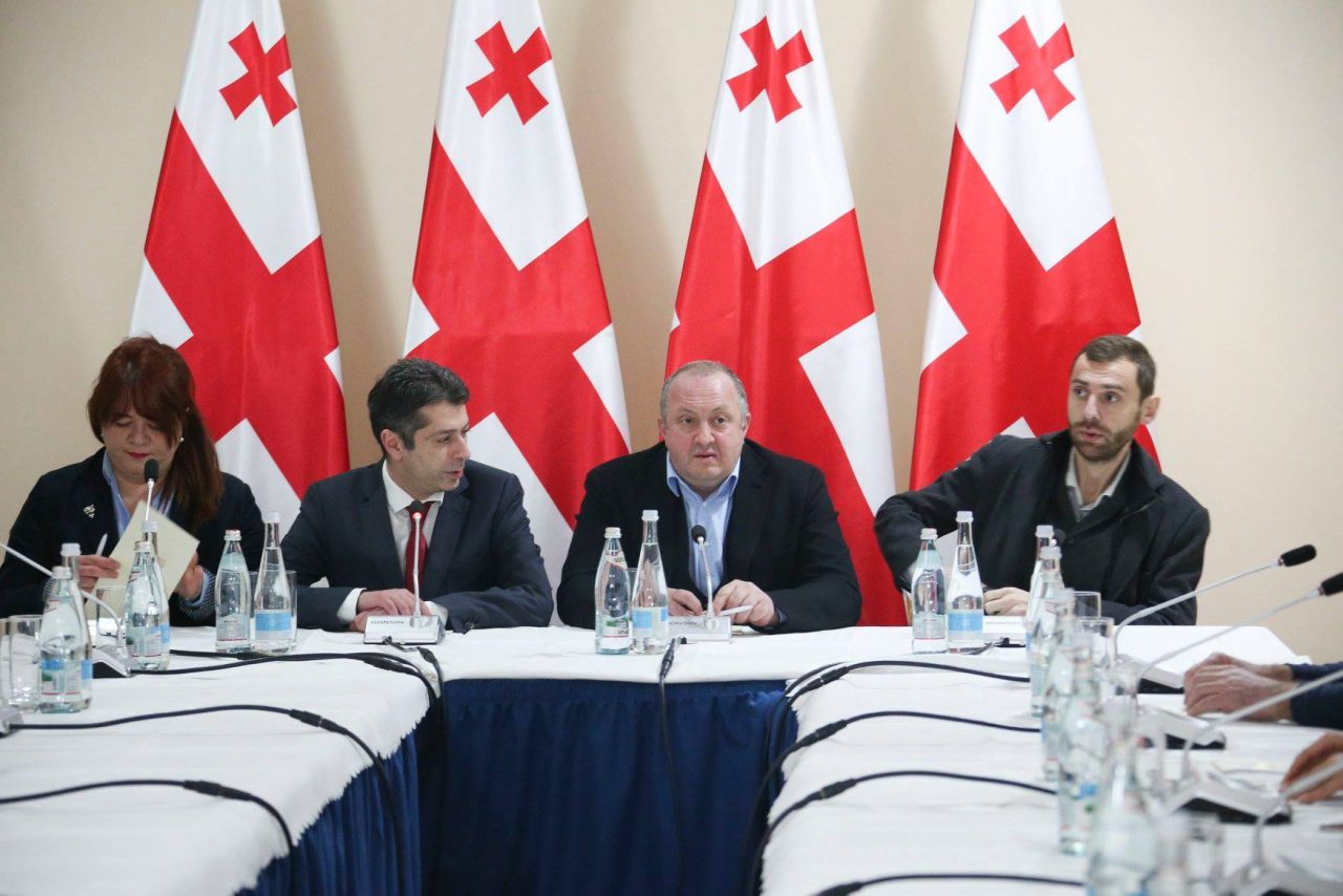 Президент Грузии начинает встречи с представителями малого и среднего бизнеса