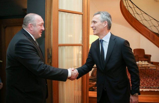 Президент Грузии встретился с Генеральным секретарем НАТО