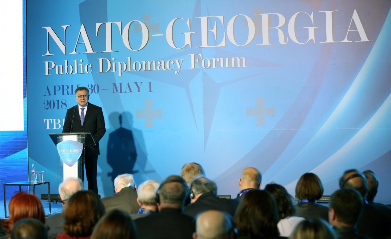 НАТО пообещало Грузии поддержку в ответ на действия России