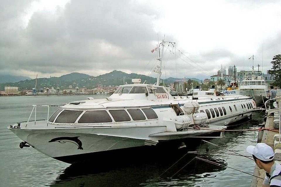 "Комета" снова свяжет Батуми и Сочи