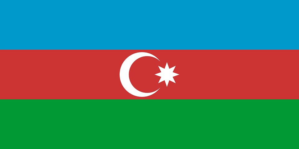 В Азербайджане проходят внеочередные президентские выборы