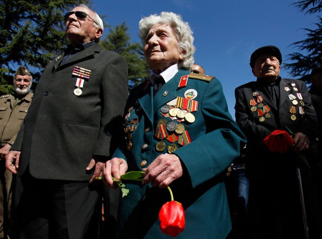 В Грузии ветеранам увеличили пенсию, но не исключили отмену льгот