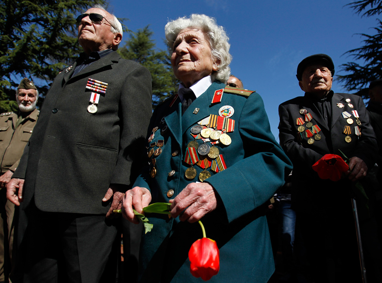 В Грузии ветеранам увеличили пенсию, но не исключили отмену льгот