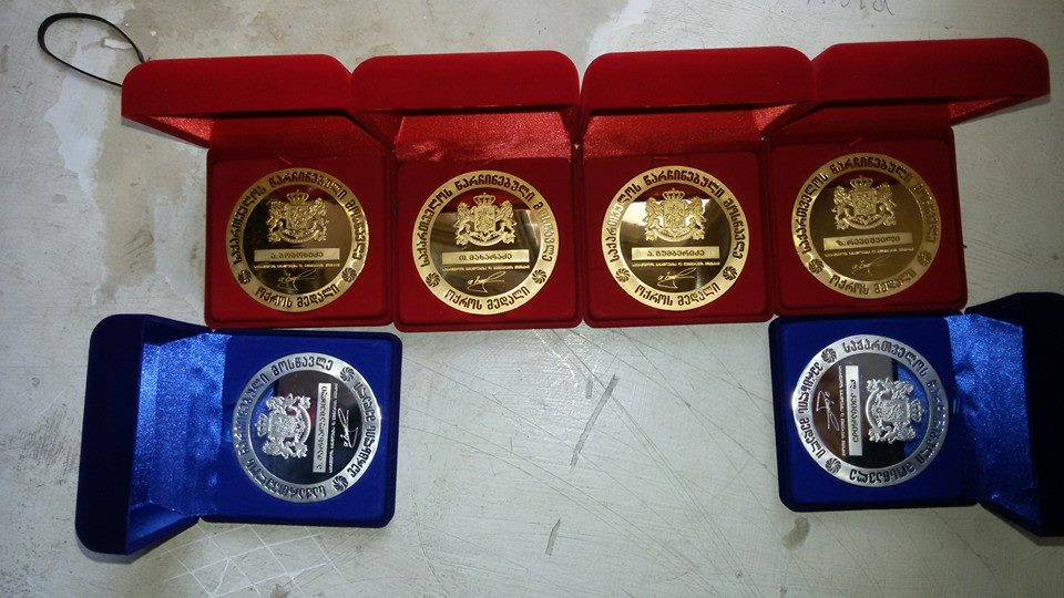 В Грузии в этом году более 2,2 тысячи отличников получат золотые медали