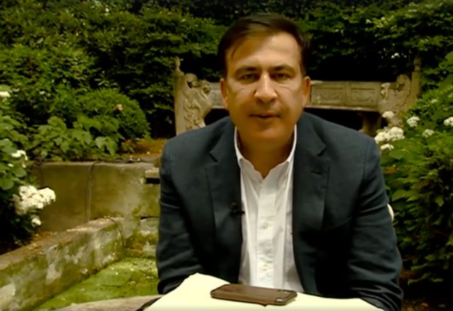 Саакашвили предлагает заменить правительство социальными сетями