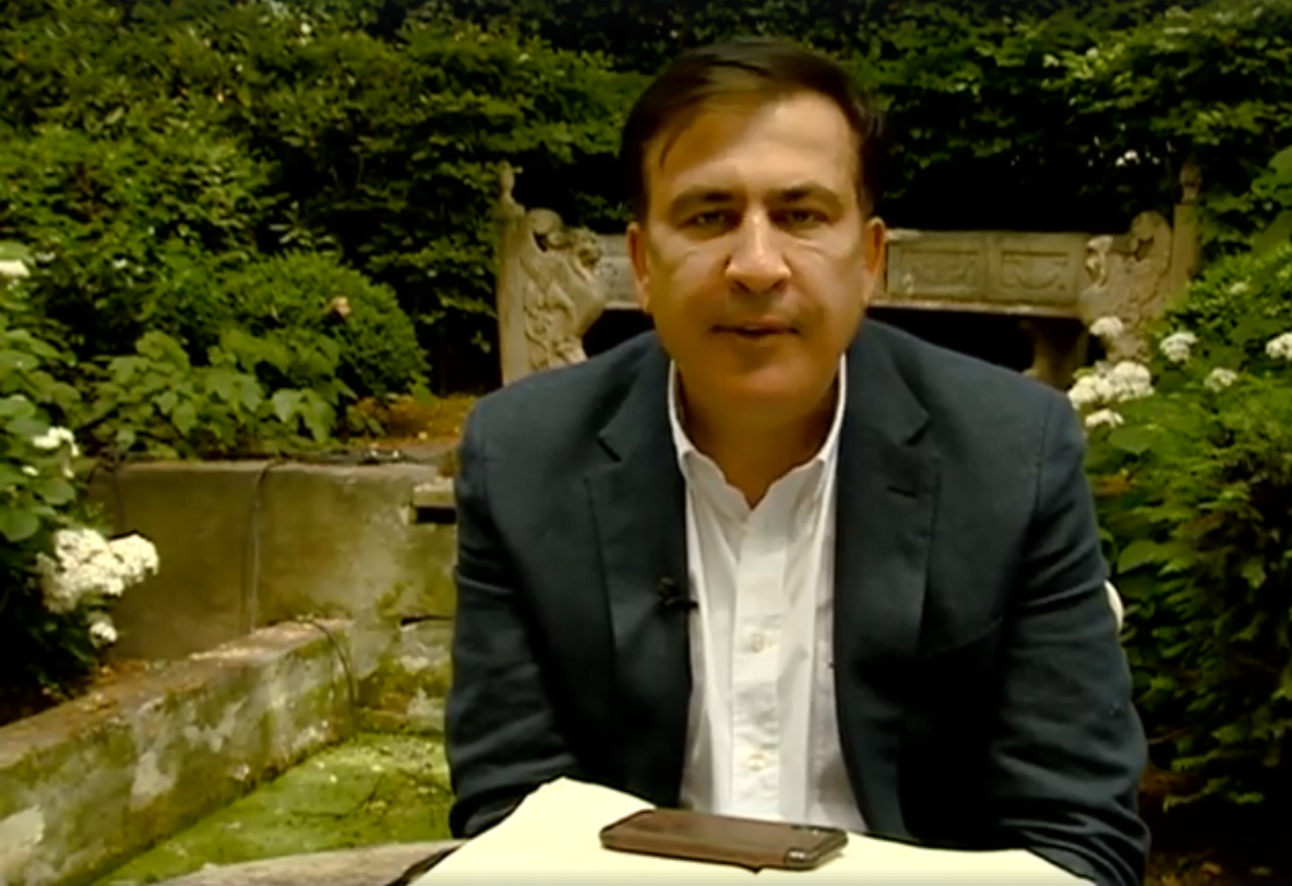 Саакашвили предлагает заменить правительство социальными сетями