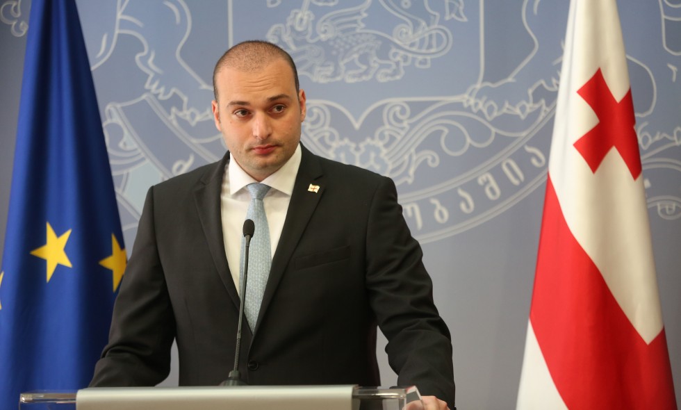 Премьер-министр Грузии отложил выступление в парламенте страны